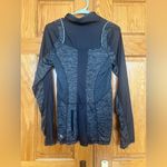 Lululemon - Run Featherweight Hybrid Running Jacket Photo 6