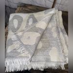 Anthropologie NWT   White Gray Cream Printed Oversized Blanket Scarf Fringe Photo 3