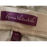 Gloria Vanderbilt  shorts comfort waistband size 16 women's. Photo 1