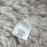 Miami Cream Faux Fur Vest Photo 12