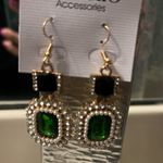 3/$15 D'Bello Green and pearl Dangle Earrings Photo 0