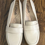 Life Stride  Women's Textured Cream Loafers 9 Photo 0
