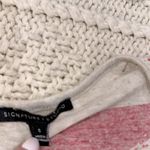 Signature Studio  Cream Tee with Black Pocket size small Photo 4