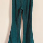 Chaser  NWT Green Taraa Bluegrass Flared Leggings Size Small Photo 1