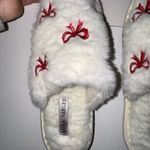 Laura Ashley  womens  Bow Slippers Size S 5/6 Photo 1