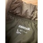 Reebok Puffer Vest Women’s Size Large Photo 3