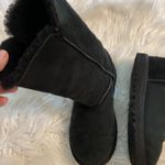 UGG  Women’s Boots size 5 excellent condition no rips smell or stains black color Photo 10