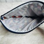 Vera Bradley  Cosmetic Bag Sun Valley NWOT 9"W x 6.5"H Quilted Photo 4