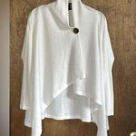 Bobeau (S) white cardigan handkerchief hem with wood button Photo 0