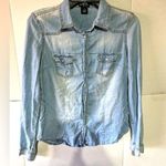 Wet Seal  (M) DENIM SNAP BUTTON DOWN SHIRT Photo 0