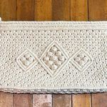 None Cream Crochet Lined Clutch w/Hand Strap Size 10.5x6.5x1 Photo 0