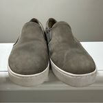 Vionic Women’s Splendid Midi Grey Nubuck Slip On Sneakers US size 7 Photo 3