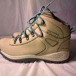 Columbia  Women's Tan and Teal Winter Boots Photo 8