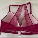 Victoria's Secret Victoria Secret Bra 38DD T Shirt Lightly Lined Berry Banded Logo Trim Lace Back Photo 2