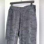 Athleta  brooklyn textured‎ jogger 14T Black Camo Photo 2