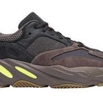 Yeezy Boost 700 Mauve Photo 2