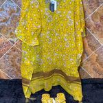 Women's Yellow Daisy Cotton Kaftan Swimsuit Cover Up & Matching Flip Flops NWT Size undefined Photo 0
