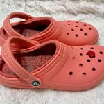 Crocs Lined Clogs Classic Coral Unisex Slip-On Charm Faux Fur Women’s Size 10 Photo 2