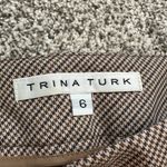 Trina Turk tan & black houndstooth straight leg dress pants size 6 Photo 5