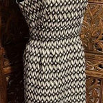 Tahari Taupe Pencil Skirt Dress Sleeveless Printed Womens Size 8 Wear to… Photo 0