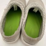 Oofos Light Gray Women's Oocoozie Slip Photo 5