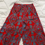 Red and Blue Patterned Wide Photo 1