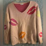 Main Strip Lips print sweater in size M •  Photo 0