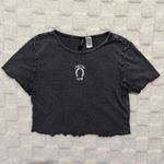 H&M Charcoal Gray Ribbed Crop Top, Just In Luck Horse Shoe, Women’s Medium Photo 1