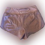 Athleta  Run With It Textured 3.5" Short in Pink, Size Small Very Good Condition Photo 3