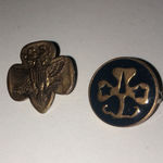 Lot of 2 Vintage Girl Scout Brownie Pins Gold Photo 3