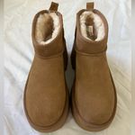 UGG  Classic Ultra Mini New Heights Platform Boots Photo 4