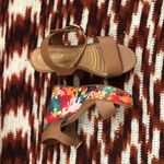 Brown Faux Leather Chunky Platform Floral Colorful Wedges Sandals Heels Ankle Strap Open Peep Toe Sz 7 Photo 0