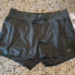 The North Face Women's Dark green Athletic Shorts size xl Photo 0