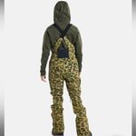Burton NWT  Avalon 2L Bibs Sz M Photo 5