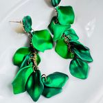 ZARA  Emerald Green Leaf Dangle Earrings Photo 2