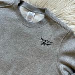 Reebok  gray relaxed fit crewneck sweatshirt Photo 12