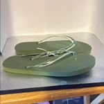 Shade & Shore  Green Sandals Classic Design​ Photo 1