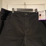 Seven7 NWT Seven Size 24W Black Denim Stretch Zip Roll Cuff Weekend Shorts Photo 3