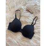 SKIMS Fits Everybody T-shirt Bra Onyx Size 32D Photo 3