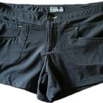 Huk Women's Black Cargo Shorts Size M Photo 1