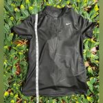 Nike Dri Fit Black Short sleeve shirt size small Photo 6