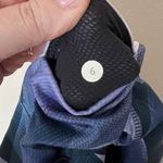 Lululemon  Var-City Crop Black /‎ Pretty Prism Multi Photo 12