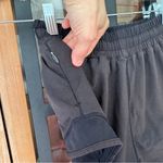 Lululemon  Hotty Hot Shortss II *2.5" Black (First Release) running pocket Photo 8