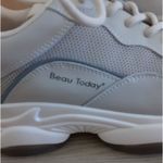 Beau Today Women's Chunky Sneaker, color Beige, size 8.5, NWT Silver Photo 4
