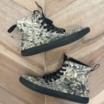 Dr. Martens Doc Martens Hackney Black Grey Rose & Skull Print Canvas Boot Sneakers 7 Woman’s Photo 7