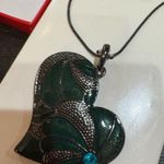 Elegant Green Heart Pendant Necklace w earrings Photo 0