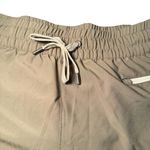 Vuori Womens Shorts Clementine 2.0 Light Oregano M Photo 5