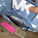 Michael Kors Set Photo 7