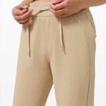 Lululemon NWT  Scuba High Rise Joggers Fleece Trench Size 2 Pockets Photo 4