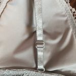 Adrienne Vittadini  lace plunging v-neck adjustable strap bralette, size large Photo 3